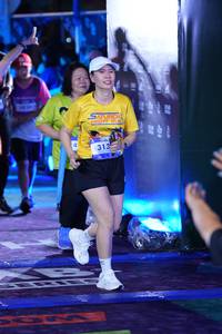 BIB: 313
                            <button type="button" onclick="openModal(26224894)" class="btn btn-primary btn-sm float-right btn-popup" data-toggle="modal" data-target=".modal-high-quality">
                        <i class="fas fa-shopping-cart"></i> Add to Cart
                    </button>
                                            <button type="button" onclick="isThisMe(26224894, true)" class="btn btn-success btn-sm float-right btn-popup btn-isme hidden" data-toggle="tooltip" data-placement="bottom" title="นี่คือรูปของคุณใช่ไหม คลิกที่นี่เพื่อเอาเข้าอัลบั้ม">
                        <i class="fas fa-plus"></i> Add to album
                    </button>
                    <button type="button" onclick="isThisMe(26224894, false)" class="btn btn-warning btn-sm float-right btn-popup btn-isnotme hidden">
                        <i class="fas fa-ban"></i> Remove from album
                    </button>